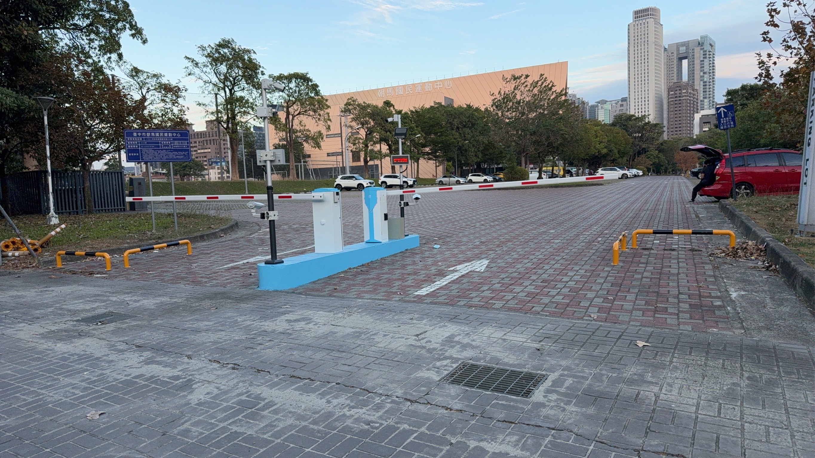 企業停車場設備